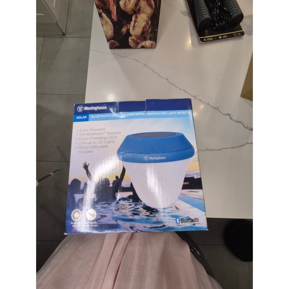 Westinghouse Solar Bluetooth Pool Speaker‎ with Underwater LED Lights NEW